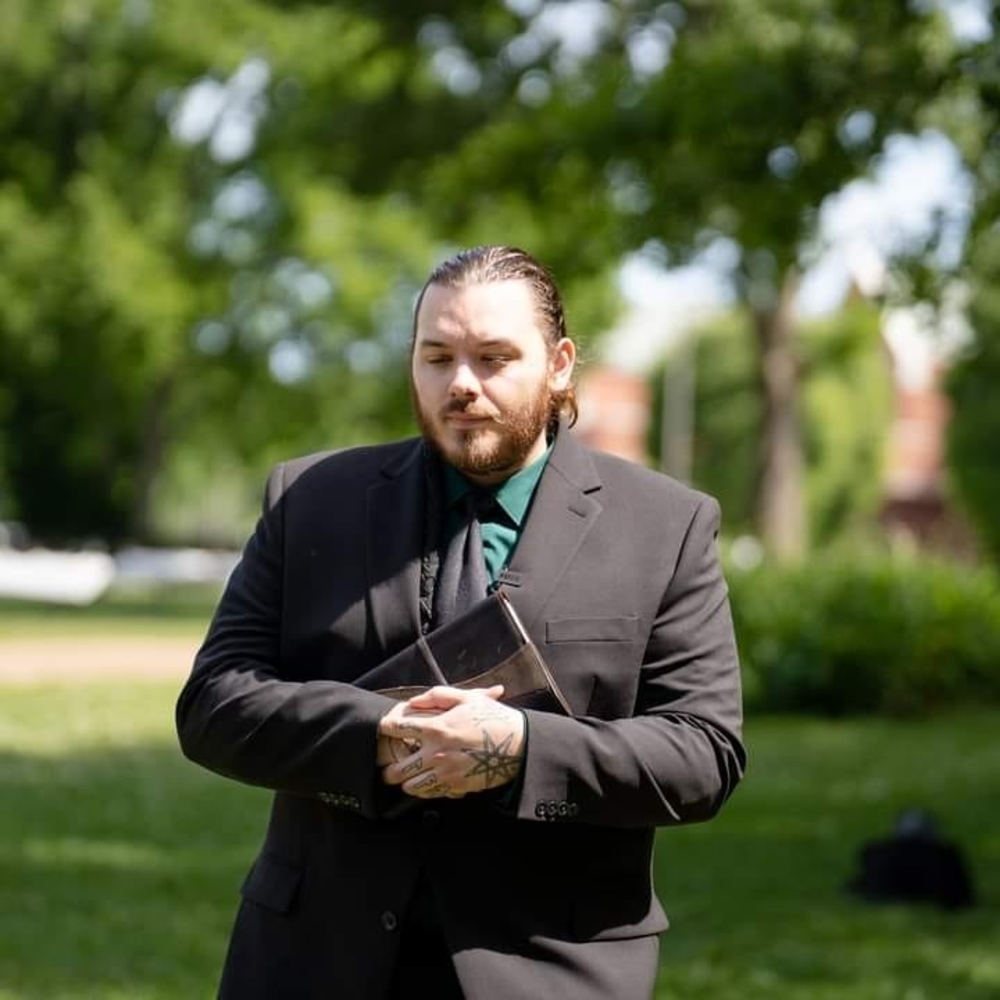 Meet your Posher, Zach